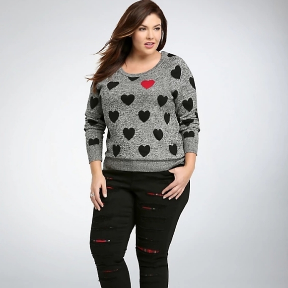 torrid Sweaters - Torrid Heart Print Raglan Sweater Size 1x